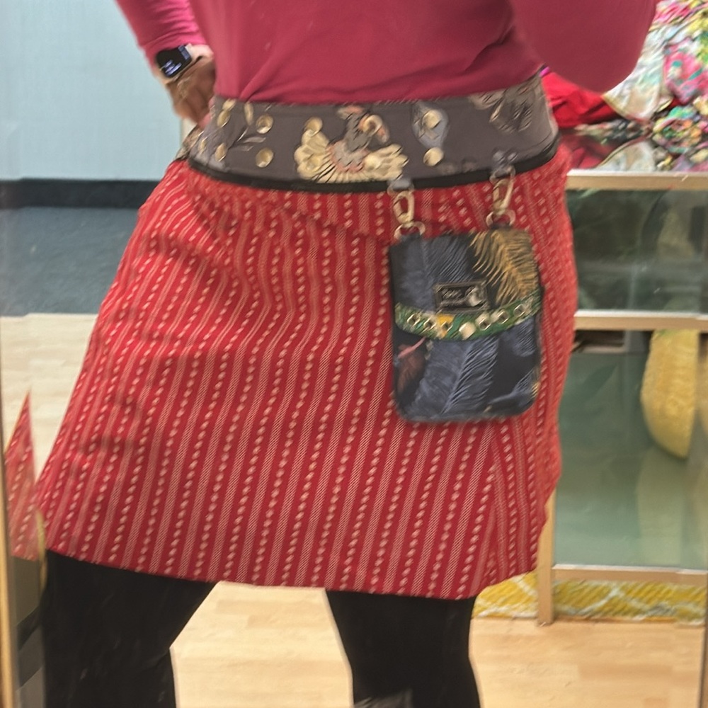 Beautiful Zand Reversible Skirts w/ Purse Fits Small/Medium
